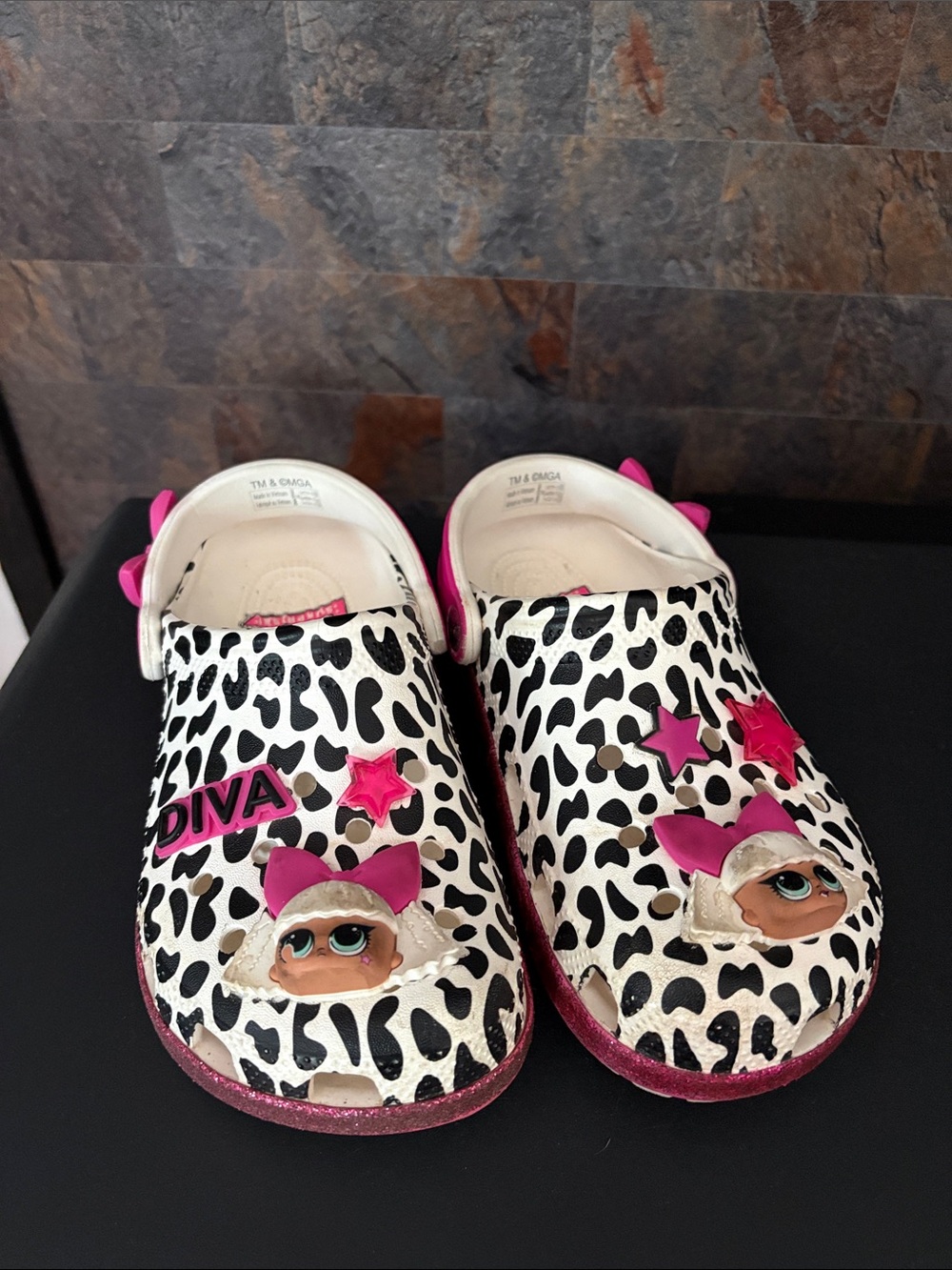 LOL Surprise Crocs - Picture 2 of 4
